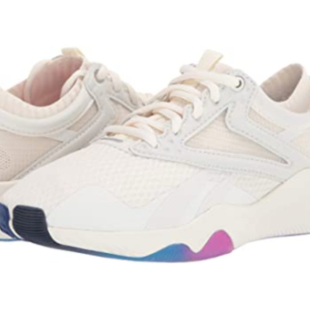 white reebok hiit sneakers size 8.5 - Barely worn/Mint Condition